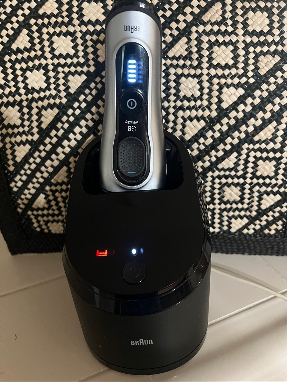 Braun Series 8 Electric Shaver with Charging Station - Silver & Black. Pre-owned